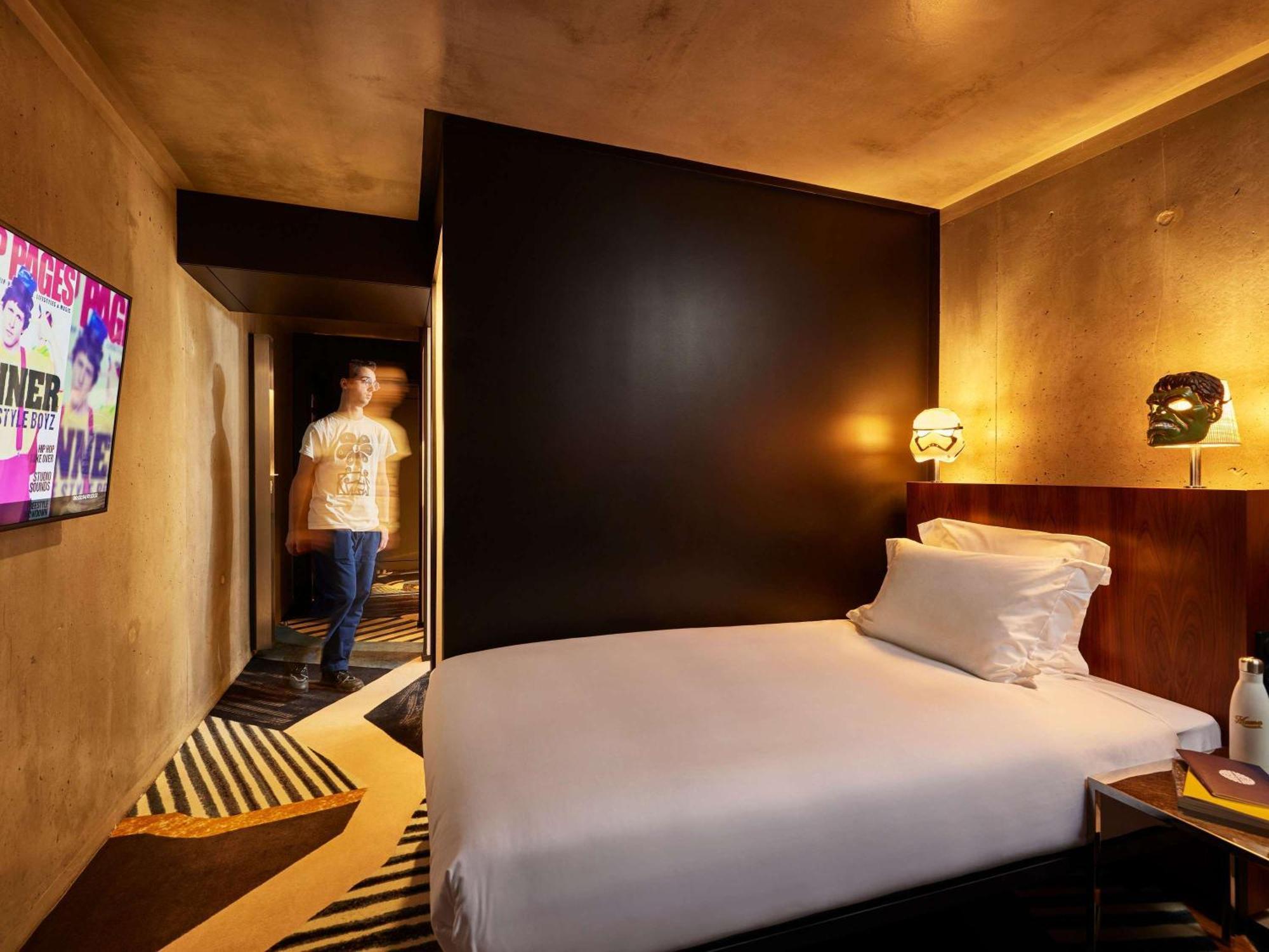 Отель Mama Shelter Paris East Экстерьер фото