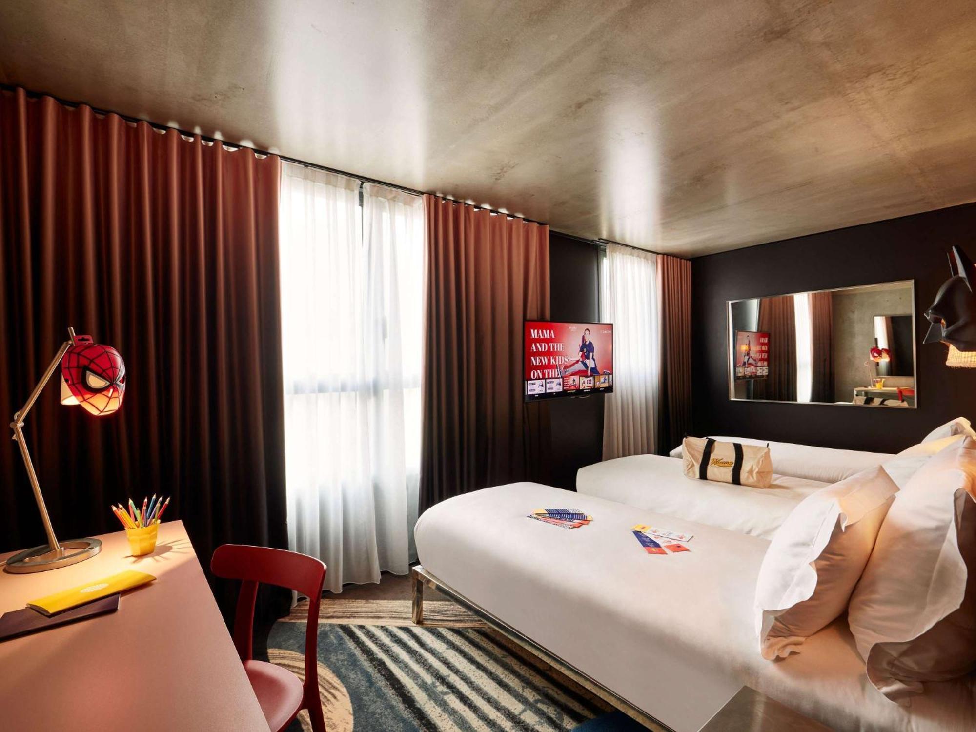 Отель Mama Shelter Paris East Экстерьер фото