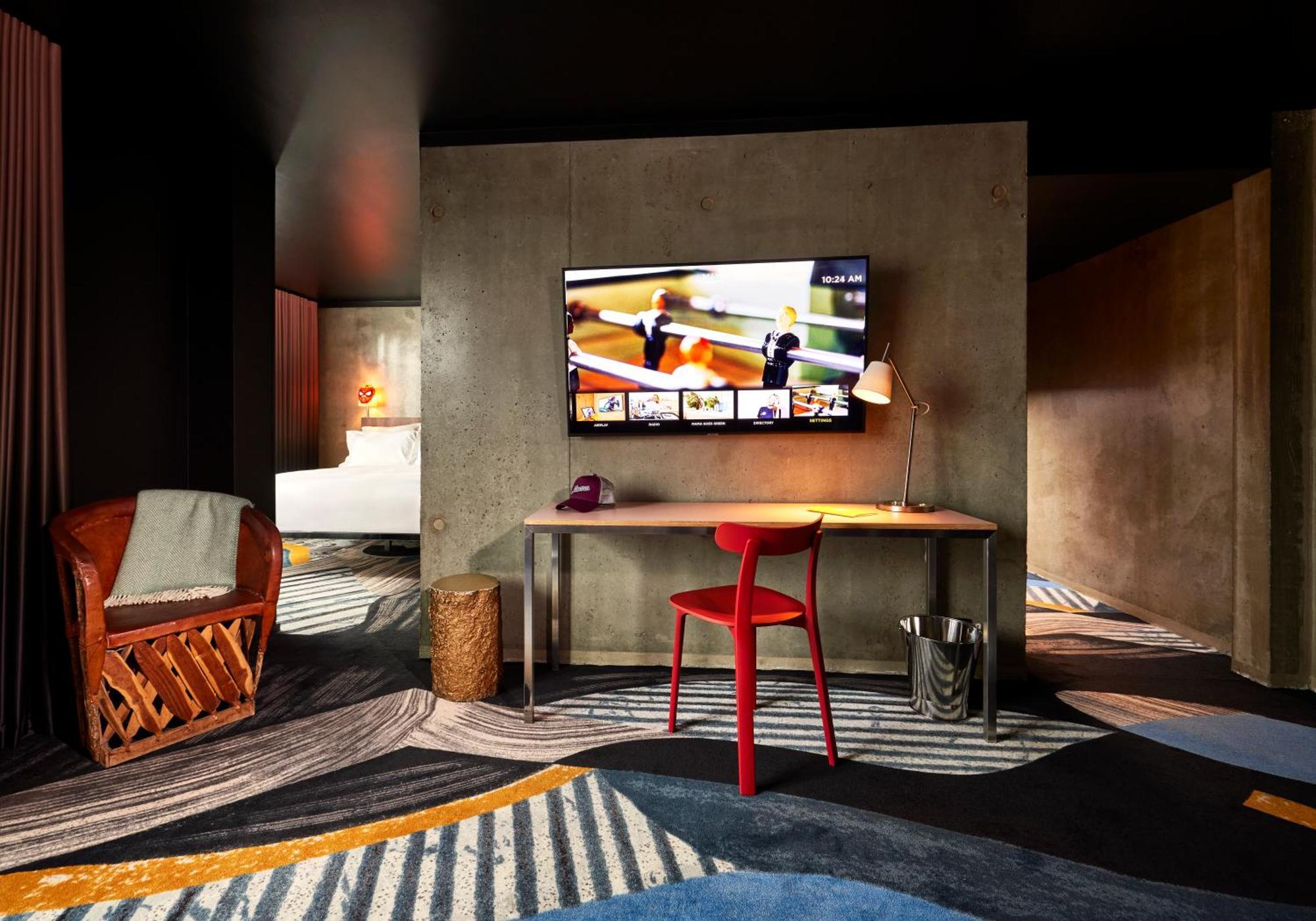Отель Mama Shelter Paris East Экстерьер фото